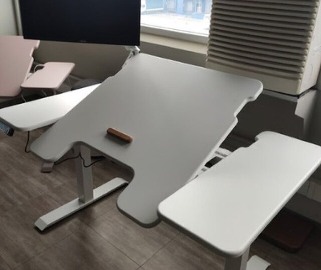 Electric Height-Adjustable Desks – Product & Manufacturing Development – image 4 of 6