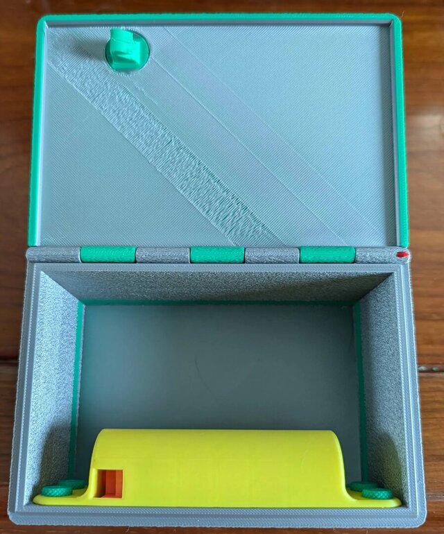 combination-lock-box – image 6 of 6