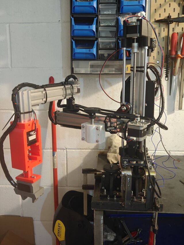 Scara robot