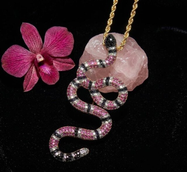 Snake Pavé Pendant