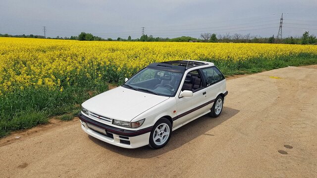 Mitsubishi Colt 1990-Sunroof-Handle – image 3 of 6