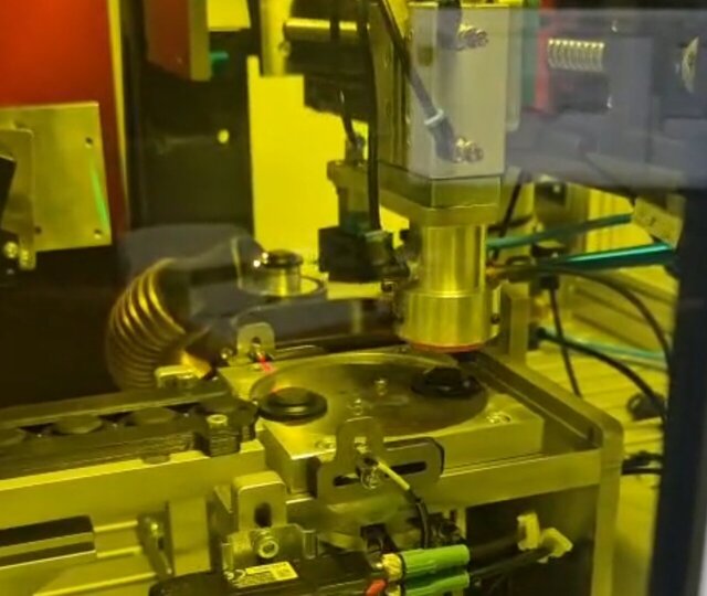 3D model of Fully automated laser trimming cell for radial shaft seals (RWDR)