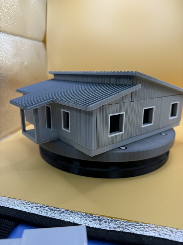 3D Printed Scale Model from Building Photos and Floor Plan
