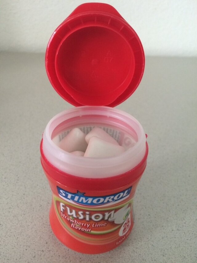 Trident Gum Container Redesign – image 10 of 10