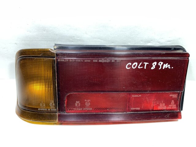 Mitsubishi Colt 1990-Rear-light-cap – image 4 of 6