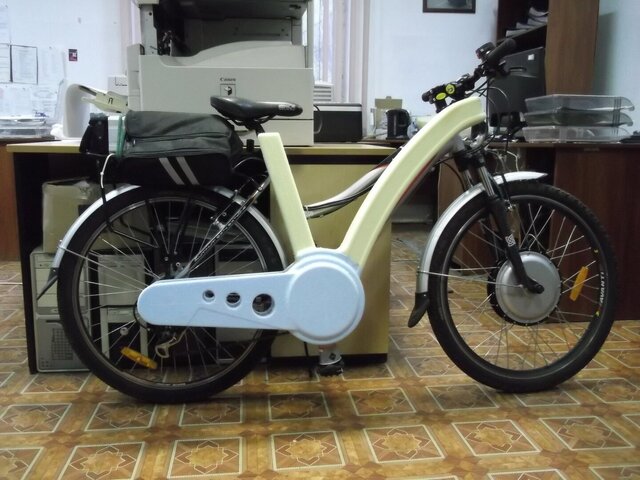 Composite Electric Bicycle – Product Development & Prototyping – image 4 of 6