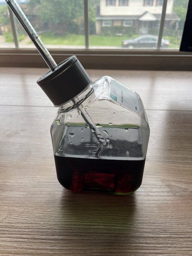 Lab Bottle Specialized Lid Replacement – image 2 of 12