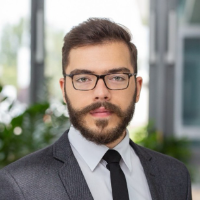 peter_nigicser