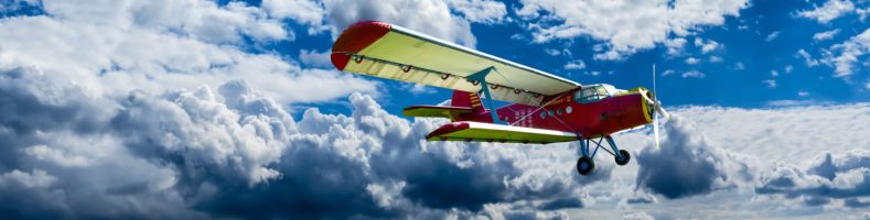 aircraft-1499171_1920