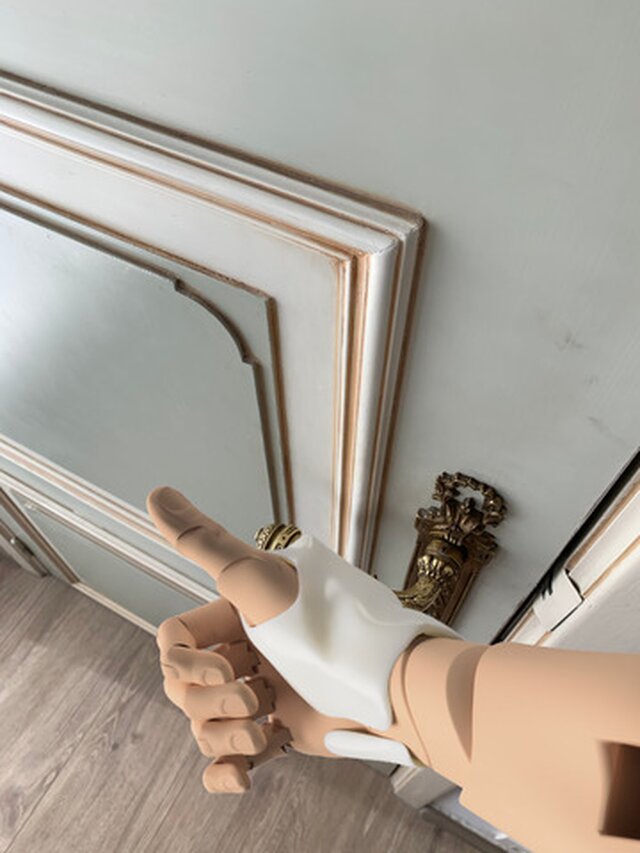 No-Touch-Wearable-Device-by-Huho-Design-min | Cad Crowd No-Touch-Wearable-Device-by-Huho-Design-min