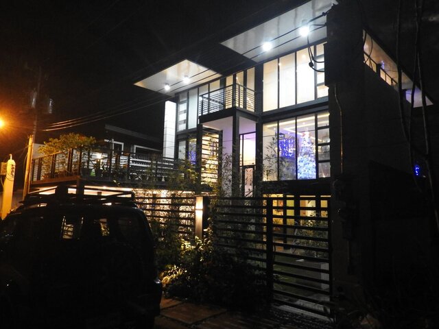 I offer architectural design/BIM as a ACC certified BIM consultant architect