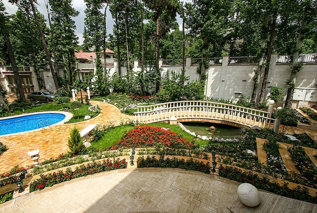 I will be your professional landscape architect, garden, patio, yard site plan, or pool house