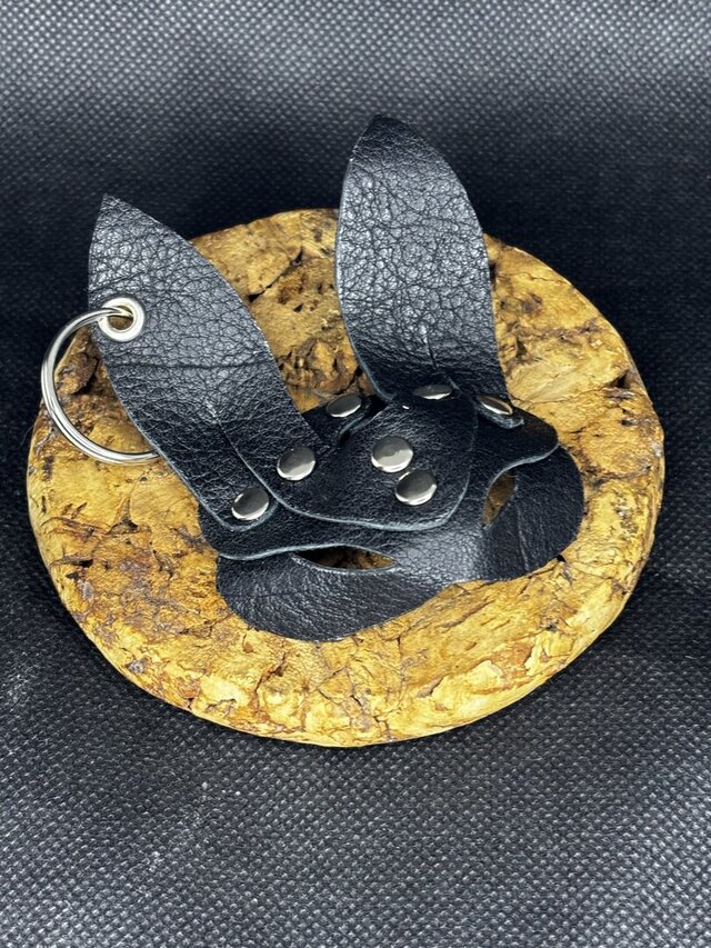 I offer custom 3D modeling for 3D printing, leather templates, signage & design edits image 9